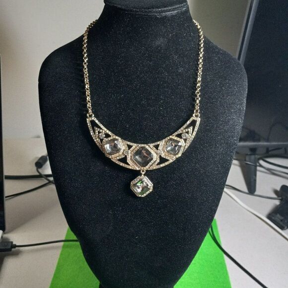 NWT Charter Club Gold tone/Large Cabochon Necklace - Picture 2 of 6